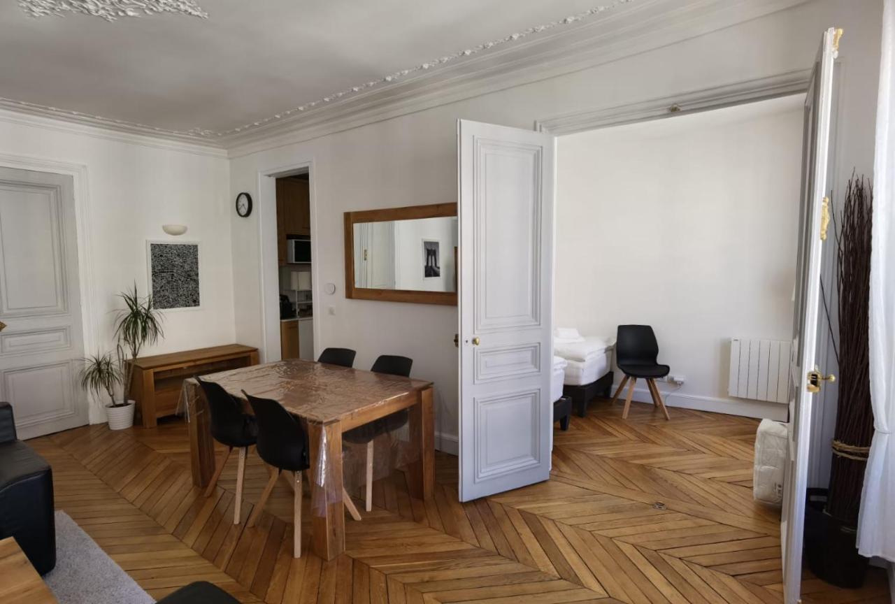 Ferienwohnung 3 Pieces 4****, Au Coeur Du Quartier Historique Versailles Exterior foto