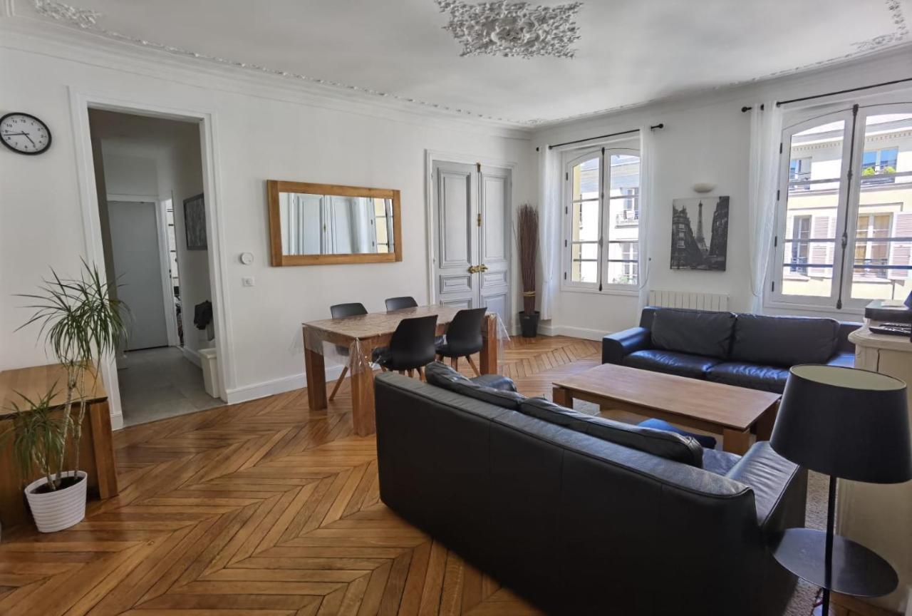 Ferienwohnung 3 Pieces 4****, Au Coeur Du Quartier Historique Versailles Exterior foto